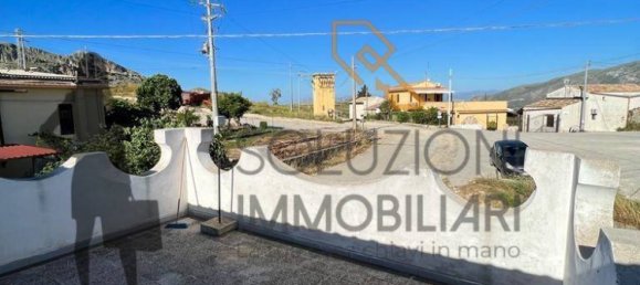 Apartamento de 3 dormitorios en Castellammare del Golfo, Italy No. 91782 7