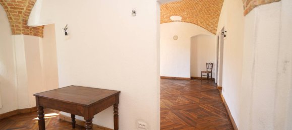 6 bedrooms House in Brusasco, Italy No. 335123 10