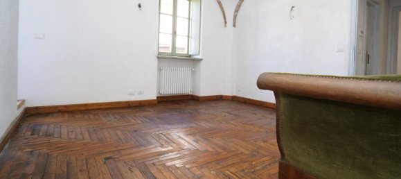 6 bedrooms House in Brusasco, Italy No. 335123 5