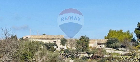 5 rooms House in Ragusa, Italy No. 81111 6