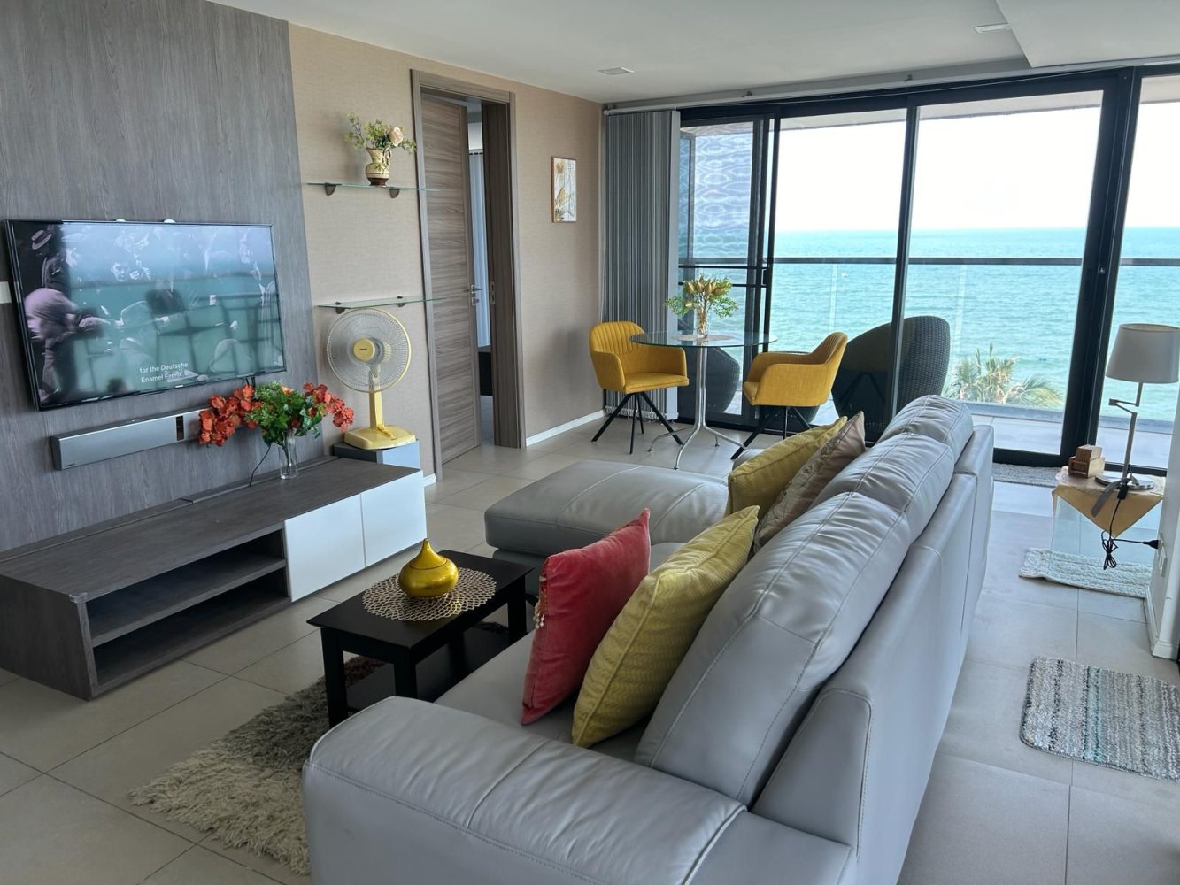 2 bedrooms Apartment in Pattaya, Thailand No. 33615