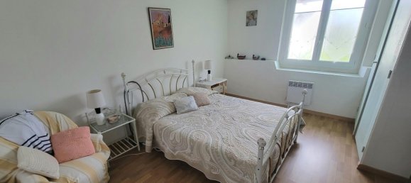 2 chambres Maison à Coussay-les-Bois, France No. 302590 5