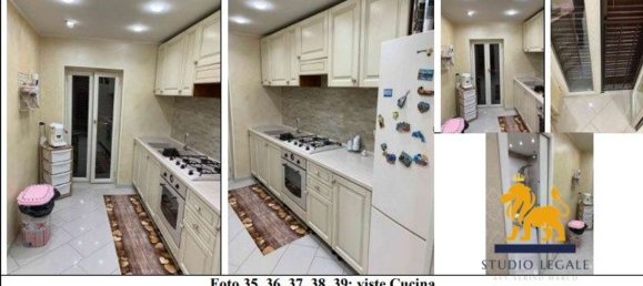 3 rooms Apartment in Naples, Italy No. 92588 9