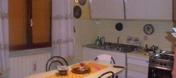 6 rooms Villa in Barga, Italy No. 148612 2