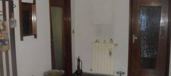 6 rooms Villa in Barga, Italy No. 148612 3