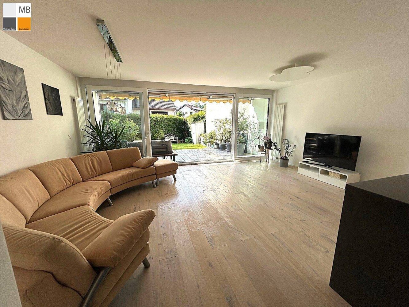 4-salle Maison de ville à Wienerwald, Austria No. 202386