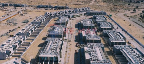 Adosado de 2 dormitorios en Dubai Land, UAE No. 52817 7