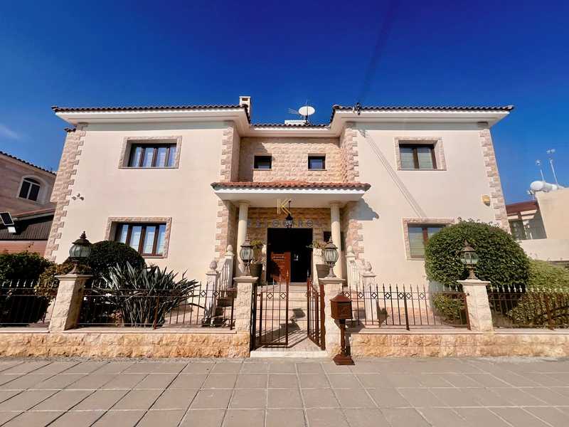 Imóvel comercial T6 em Larnaca, Cyprus N.º 18673