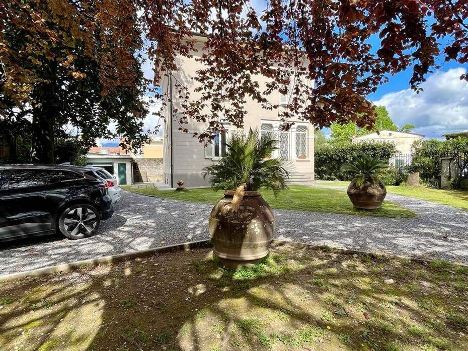 3 chambres Villa à Lucca, Italy No. 97582
