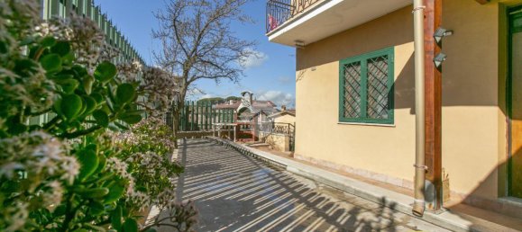 Квартира с 4 комнатами в Ментана, Италия № 36068 37