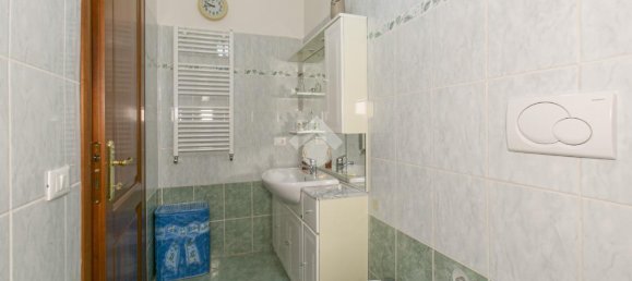 Квартира с 4 комнатами в Ментана, Италия № 36068 16