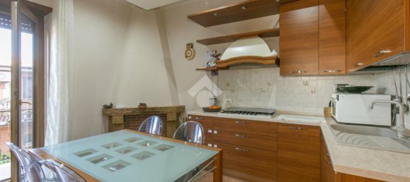 Квартира с 4 комнатами в Ментана, Италия № 36068 13