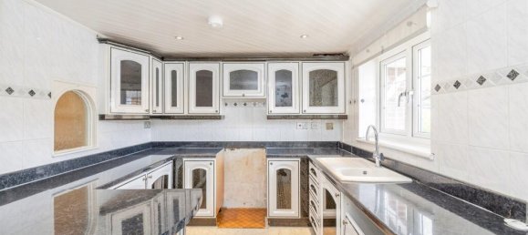 2 bedrooms House in Borehamwood, United Kingdom No. 6218 2