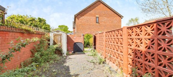 2 bedrooms House in Borehamwood, United Kingdom No. 6218 28