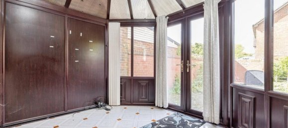 2 bedrooms House in Borehamwood, United Kingdom No. 6218 25