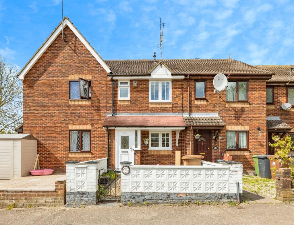 2 bedrooms House in Borehamwood, United Kingdom No. 6218