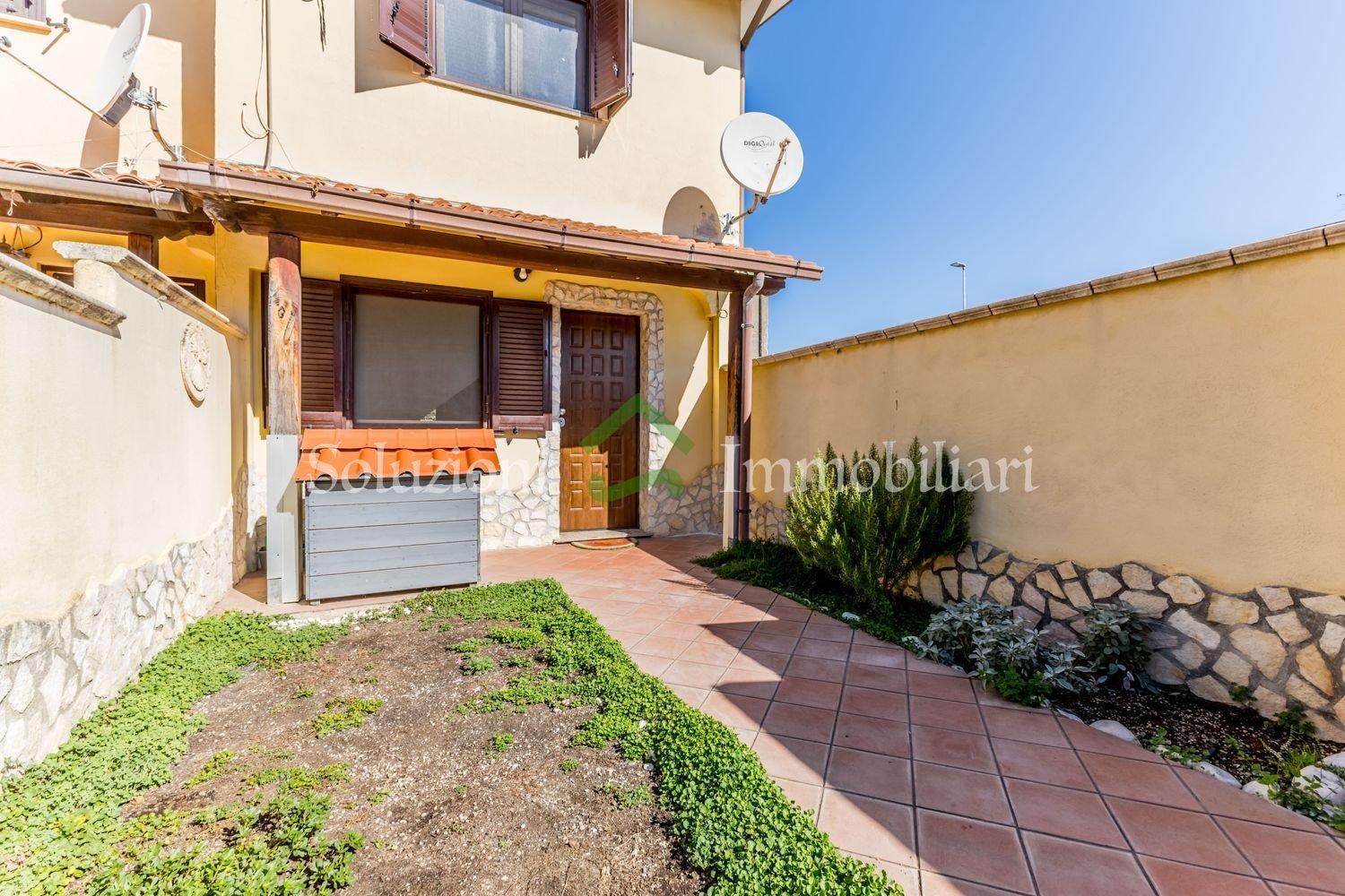 Дом с 3 спальнями в Помеция, Италия № 313737