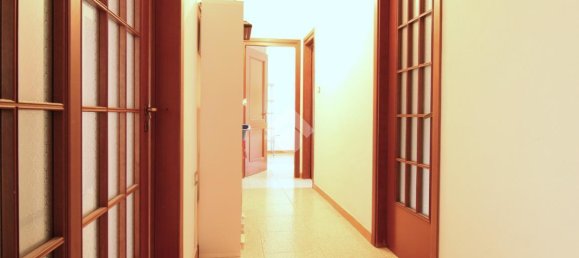 4-salle Appartement à Sassari, Italy No. 114450 10