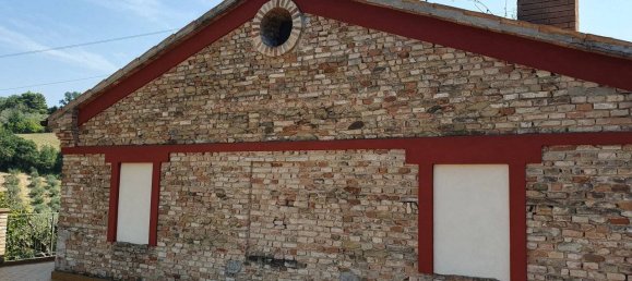 3 bedrooms House in Vallefoglia, Italy No. 344633 3