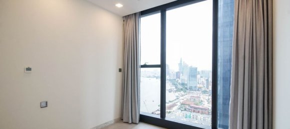 2 rooms Office in District 1, Vietnam No. 17977 8