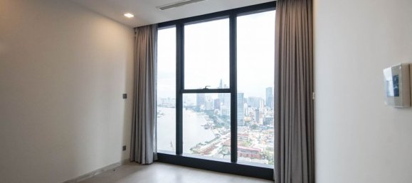 2 rooms Office in District 1, Vietnam No. 17977 18