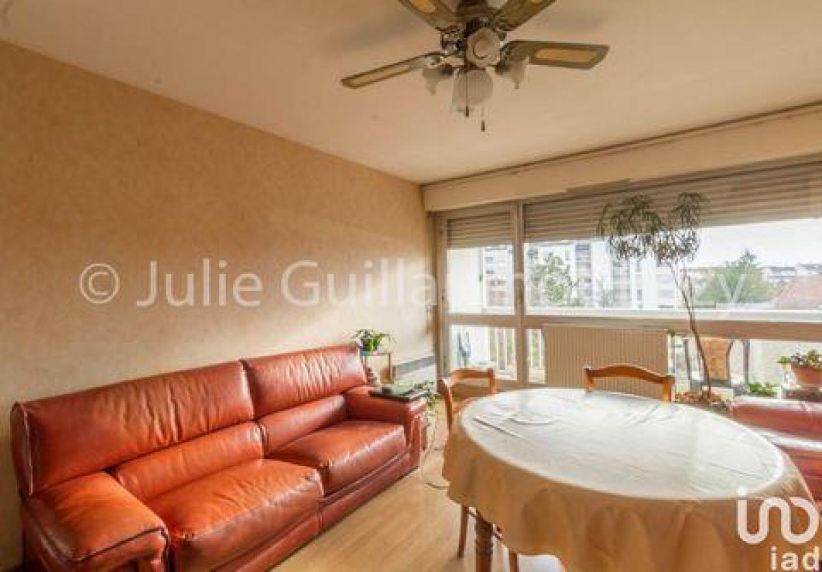 شقة 3 غرف نوم  في Dijon, France رقم 7555