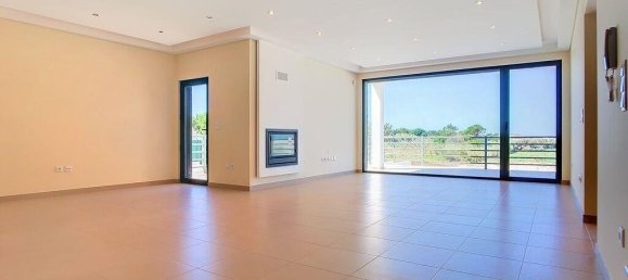 4 bedrooms Townhouse in Torres Vedras, Portugal No. 136455 3