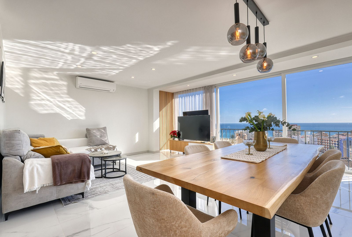 3 bedrooms Villa in Fuengirola, Spain No. 268573