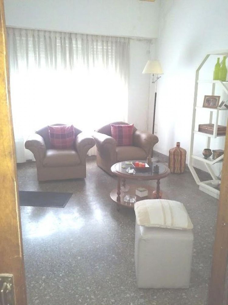 3 bedrooms House in Mar del Plata, Argentina No. 89951