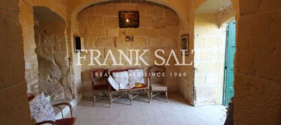 Casa de 3 dormitorios en Munxar, Malta No. 680 12