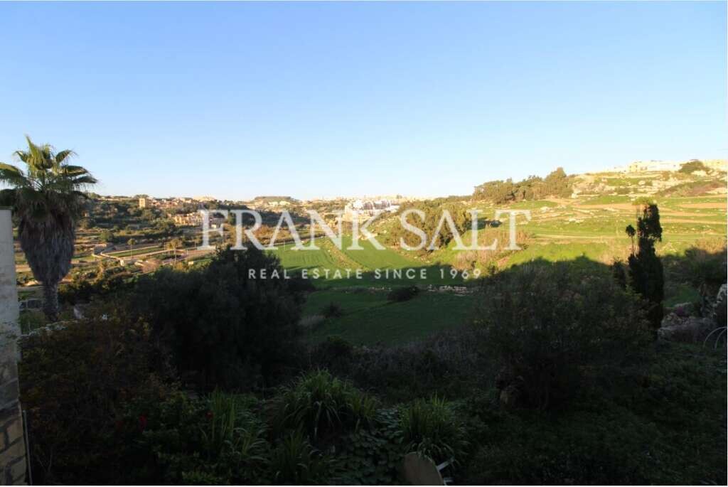 Casa de 3 dormitorios en Munxar, Malta No. 680