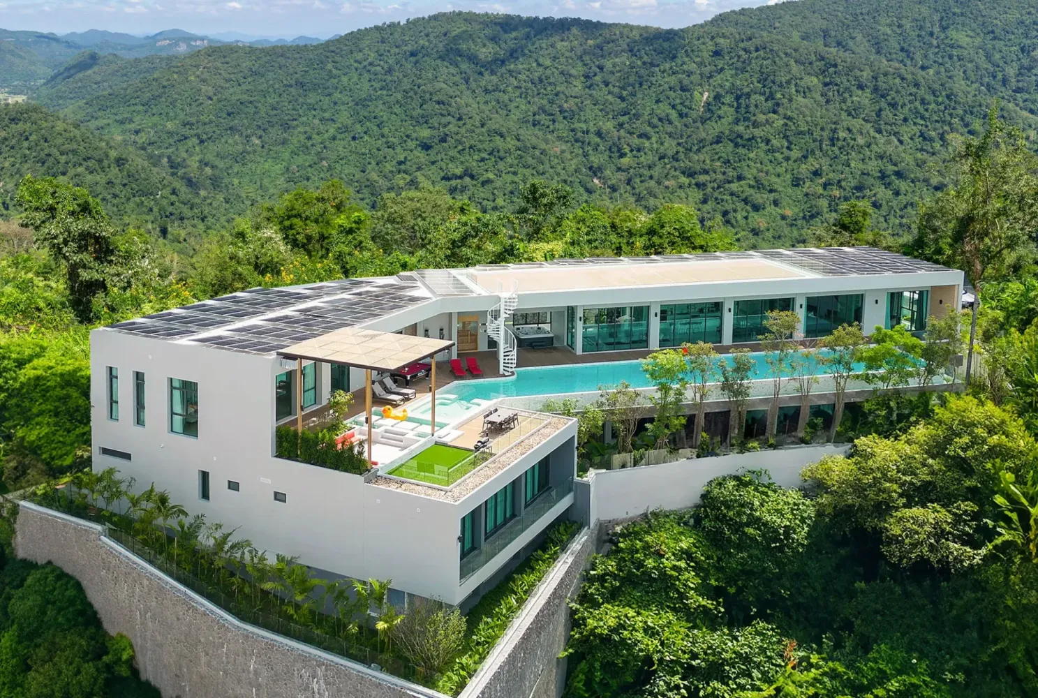 5 Schlafzimmer Villa in Phuket, Thailand, Nr. 80131