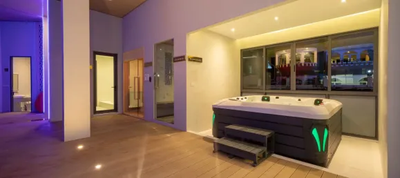 5 Schlafzimmer Villa in Phuket, Thailand, Nr. 80131 26