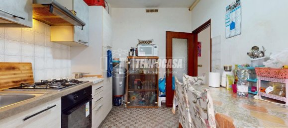 Apartamento de 4 divisões em Carpi, Italy N.º 37515 7