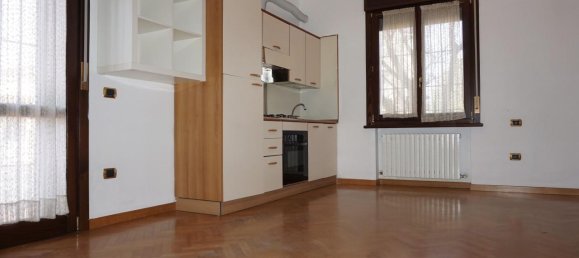 4-Zimmer Wohnung in Parma, Italy, Nr. 230563 88
