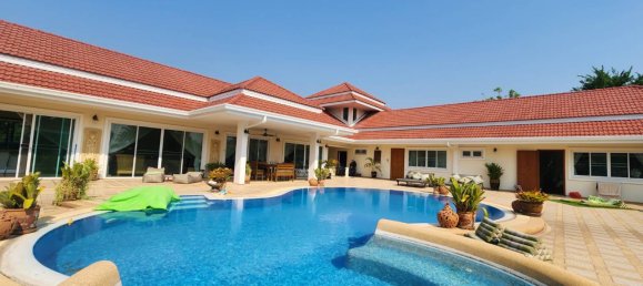 5 bedrooms Cafe / restaurant in Pattaya, Thailand No. 5146 13