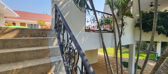 5 bedrooms Cafe / restaurant in Pattaya, Thailand No. 5146 30