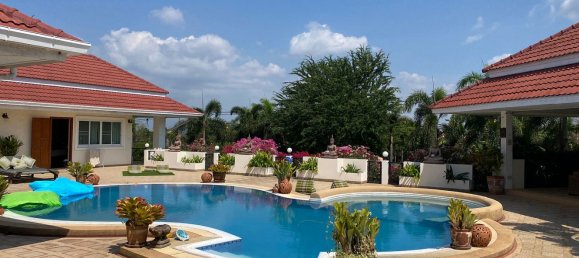 5 bedrooms Cafe / restaurant in Pattaya, Thailand No. 5146 6