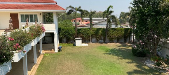 5 bedrooms Cafe / restaurant in Pattaya, Thailand No. 5146 8