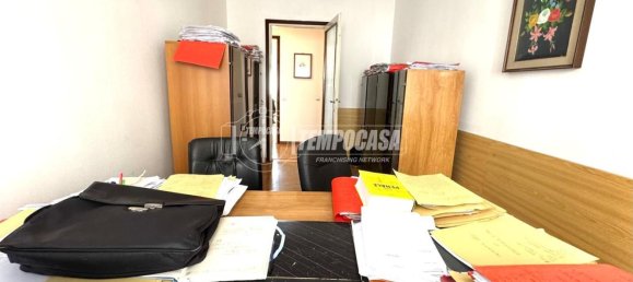 Квартира с 2 комнатами в Лоди, Италия № 216742 5