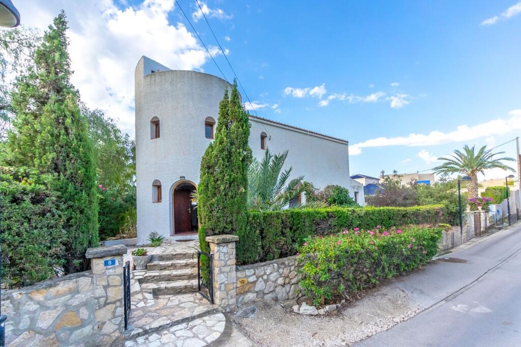 Villa de 6 dormitorios en Alicante, Spain No. 281004