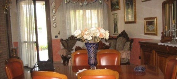 Casa de 6 divisões em Soliera, Italy N.º 233649 4