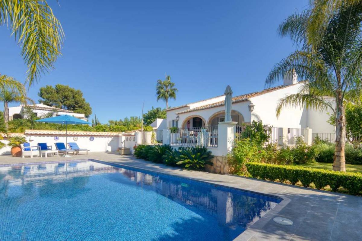 5 bedrooms Villa in Javea, Spain No. 287790