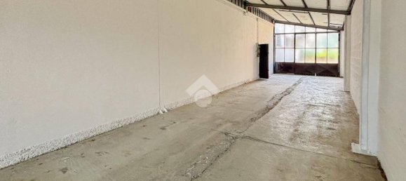 2غرفة مستودع في Valmadrera, Italy رقم 294957 7