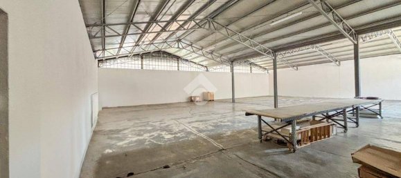 2غرفة مستودع في Valmadrera, Italy رقم 294957 3