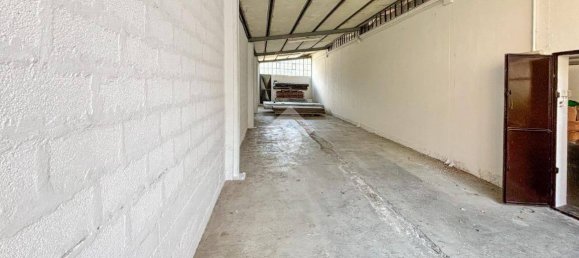 2غرفة مستودع في Valmadrera, Italy رقم 294957 12