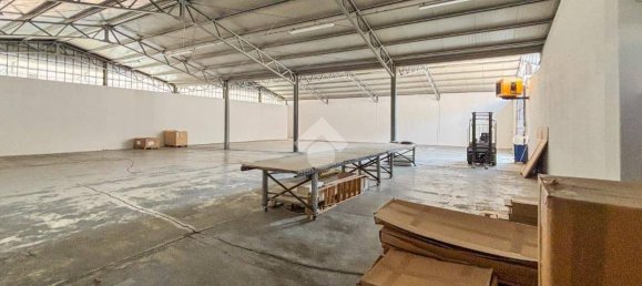 2غرفة مستودع في Valmadrera, Italy رقم 294957 6