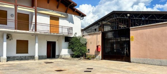 2غرفة مستودع في Valmadrera, Italy رقم 294957 30