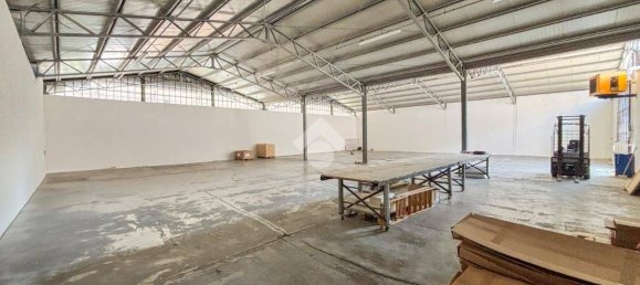 2غرفة مستودع في Valmadrera, Italy رقم 294957 4