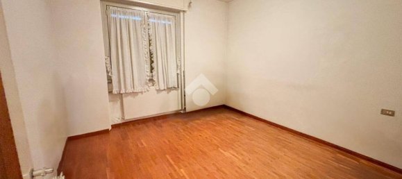 2غرفة مستودع في Valmadrera, Italy رقم 294957 25